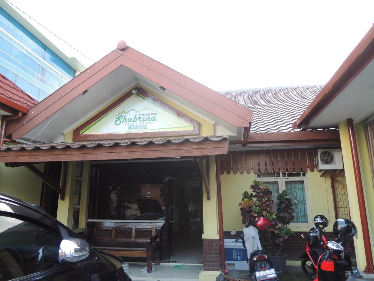Shabrina Homestay Syariah Kalasan Экстерьер фото